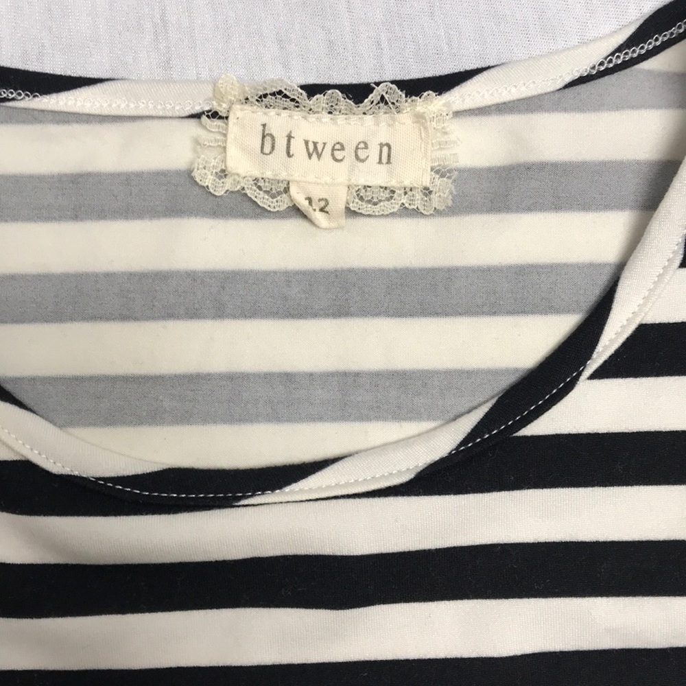 2 shirts - Picture 2 of 6
